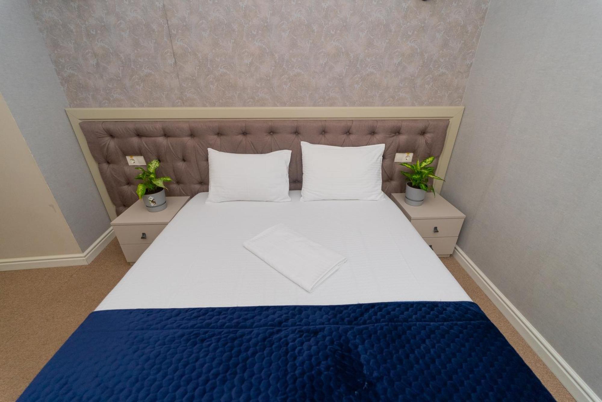 Maner Hotel *